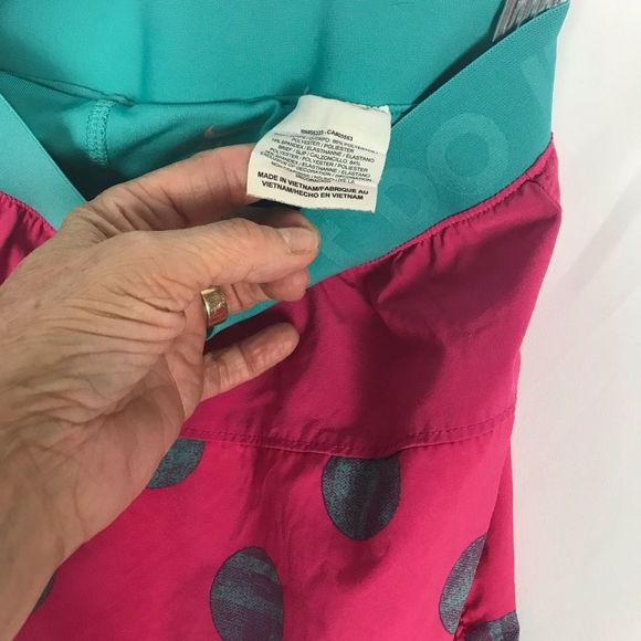 Nike Polk a dot shorts - Picture 7 of 7